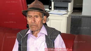 Femeia care va avea grijă de acest bătrân din Vaslui va primi toată averea lui! Care sunt criteriile de selecție