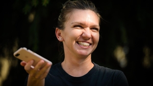 Motiv de sărbătoare pentru Simona Halep, în plin scandal de dopaj. "Doamna doctor!" Ce surpriză i-au făcut fanii | FOTO