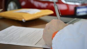 Anunț important pentru toți românii! Ratele la bănci ar putea fi amânate