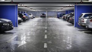 Cum poți să rămâi fără bani în parcare la mall! Avertismentul unei femei despre metoda de fraudă pe față