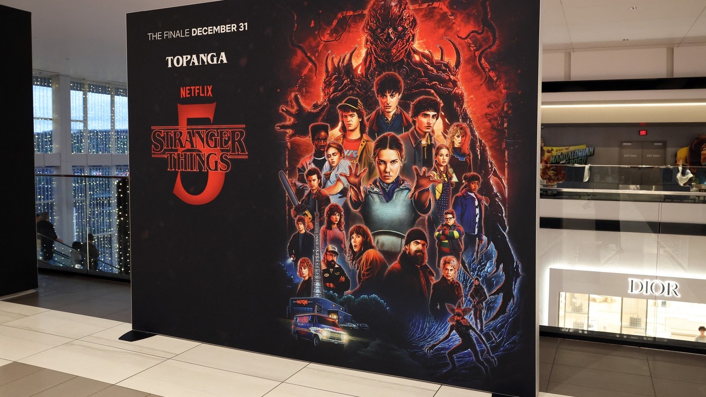 „Stranger Things” doboară record după record. Serialul aduce o reușită impresionantă și pentru Netflix