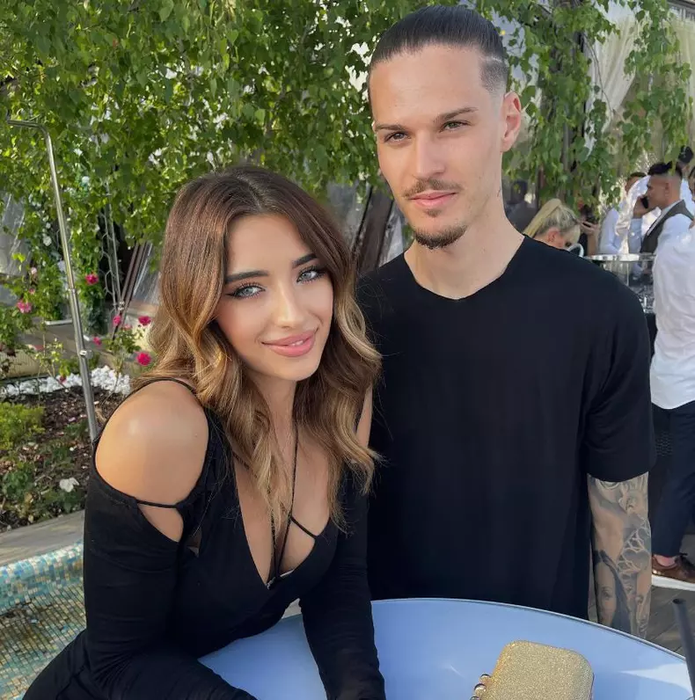 Alexandra este cea care l-a cucerit pe Dennis Man /Foto: Instagram