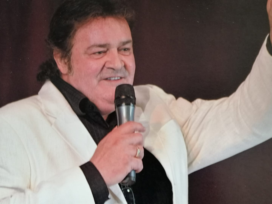 Adrian Romcescu, unul dintre cei mai cunoscuți artiști din România (Foto: Facebook)