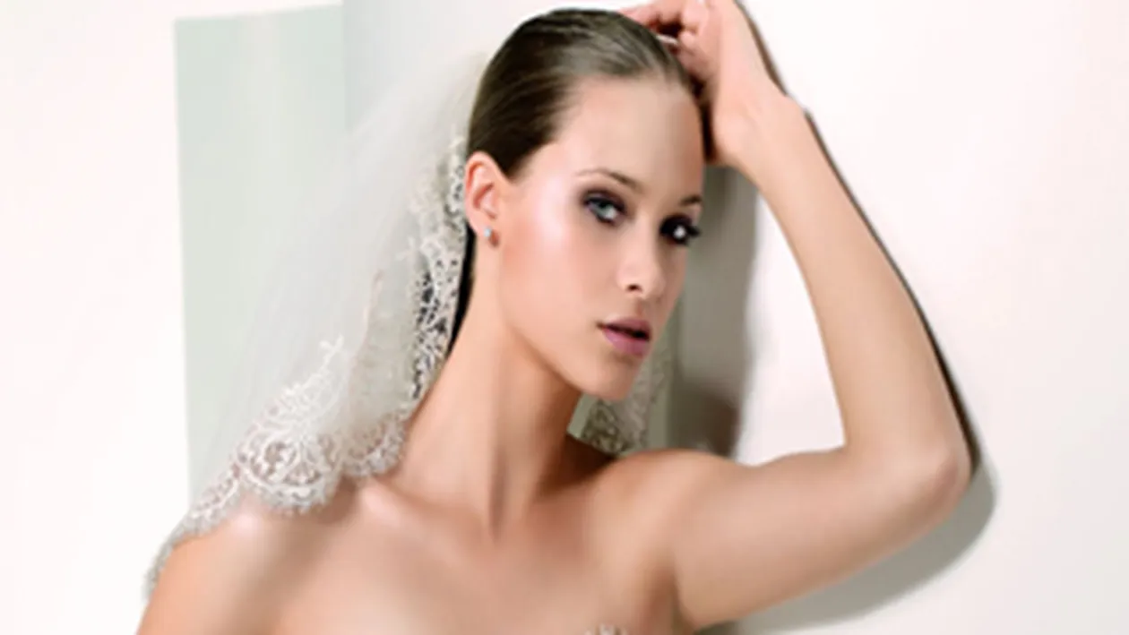 Ultima speranta! Tot mai multe femei aleg sa se marite cu ele insele!