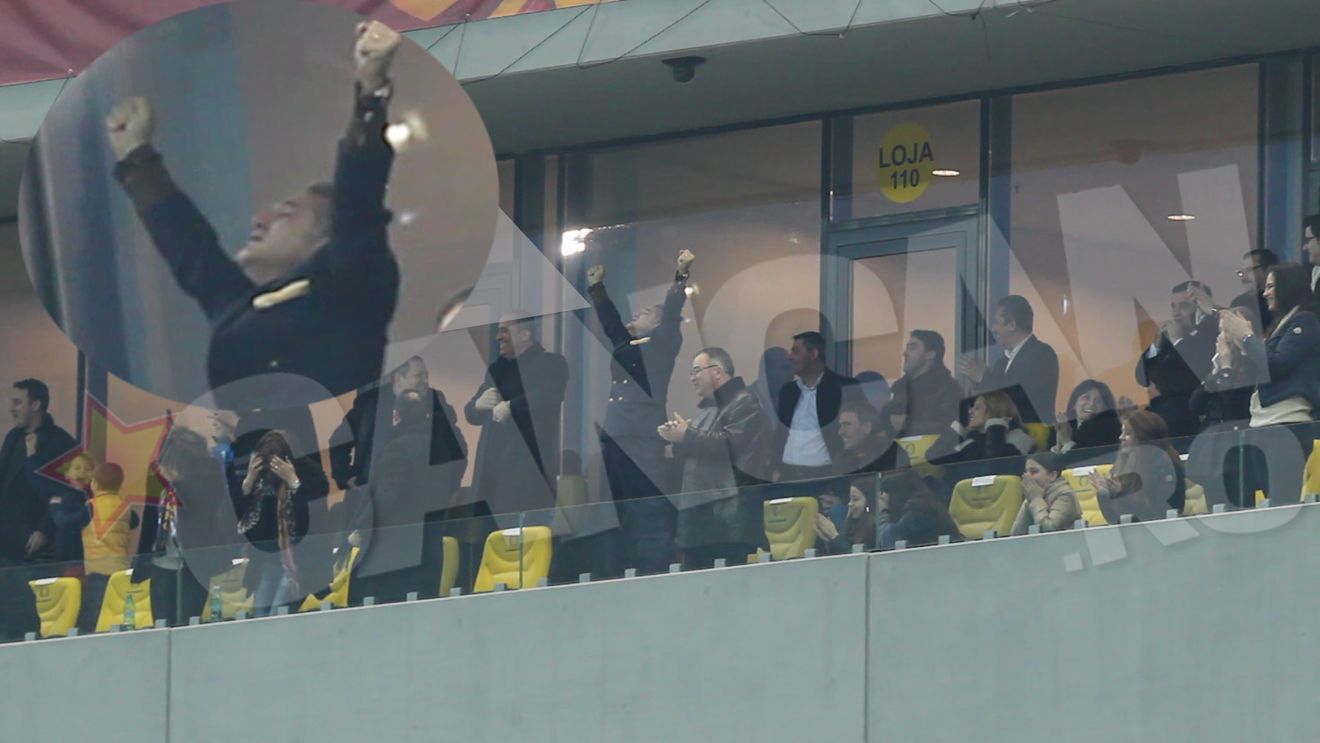 Cum a fost sarbatorita victoria istorica de patronul Gigi, blondina Delia, premierul Ponta si talentatul Bartos!