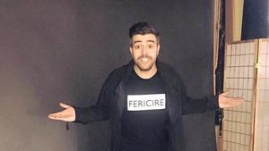 Speak iubeşte mai multe femei! Cântăreţul a postat un mesaj emoţionant pe Facebook