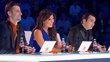 VIDEO Adi de la Akcent a trecut printr-un moment penibil la X Factor! Vezi ce a patit!