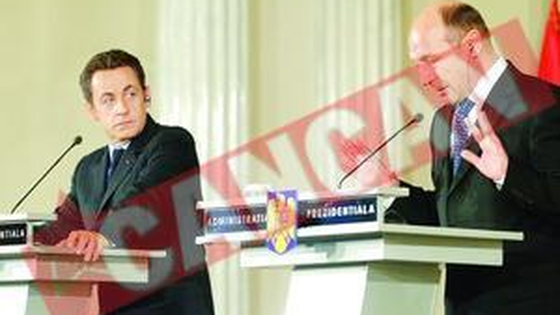 Basescu sarbatoreste Ziua Frantei la Paris