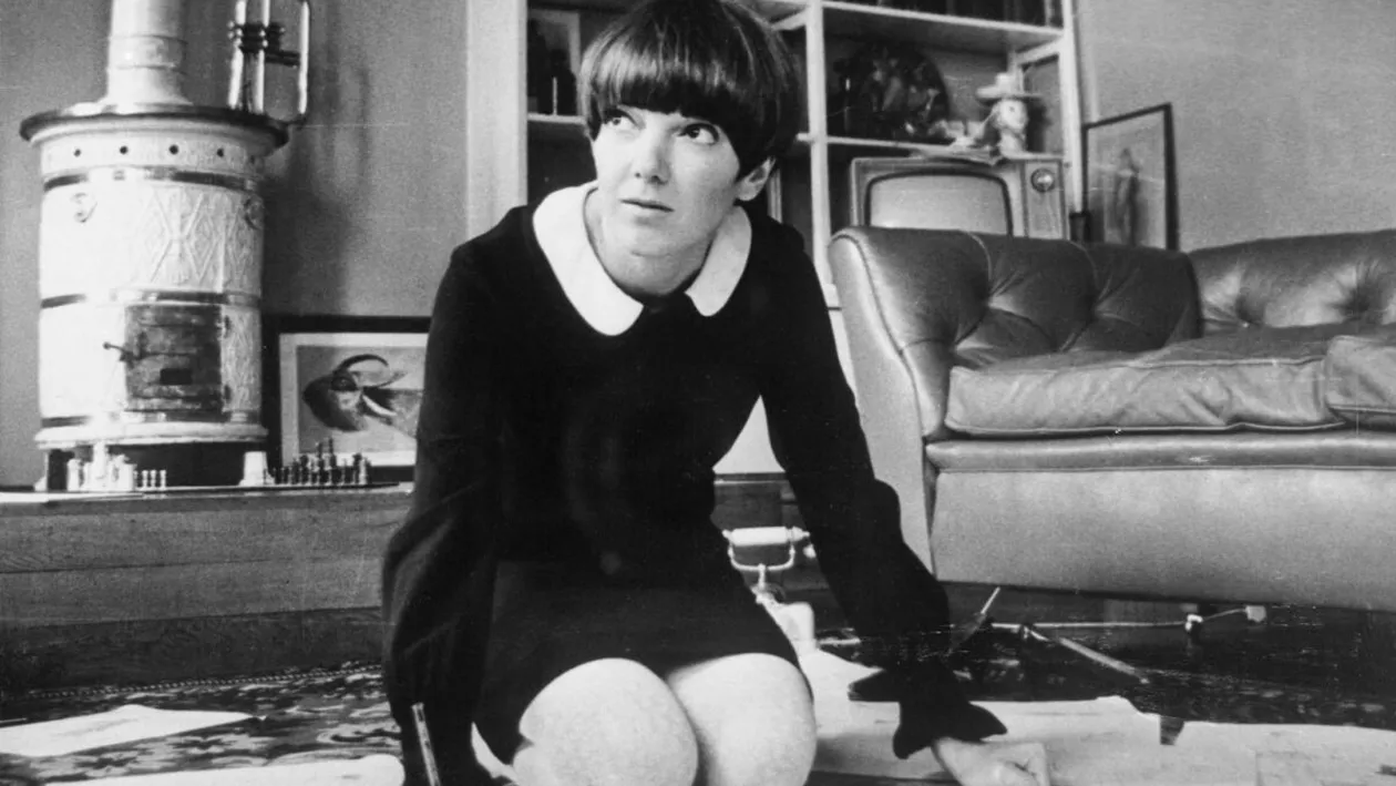 Doliu în lumea modei! Dame Mary Quant, creatoarea care a popularizat fustele mini, a murit
