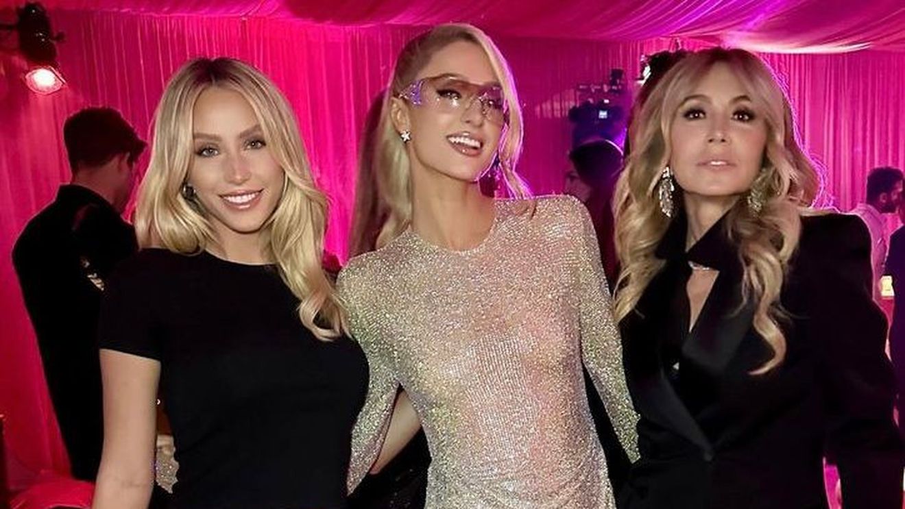 Anastasia Soare, invitată la ziua lui Paris Hilton! Imagini de senzație cu ,,Regina Sprâncenelor” și lumea bună de la Hollywood