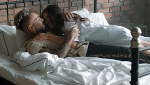 Antonia oare ce zice?! Alex Velea, filmat sărutându-se cu alta