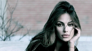 MĂDĂLINA GHENEA a primit un buchet de trandafiri roşii. ”Doar un...”. Ce scria pe bilet