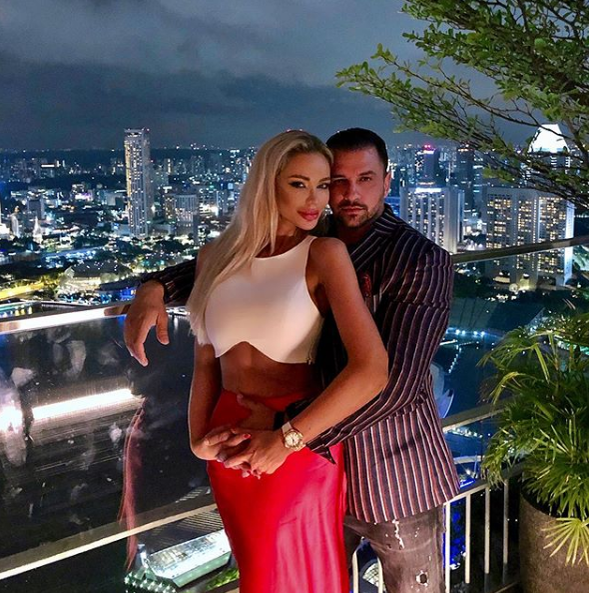 Bianca Drăgușanu și Alex Bodi au plecat într-o vacanță de vis. Cum o răsfață afaceristul pe blondină