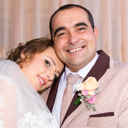 Lia, tânăra care a decis să-şi pună capăt vieţii în luna a opta de sarcină