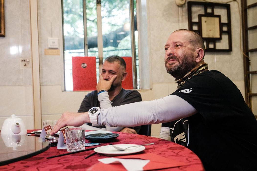 Cheloo a ironizat cuplul Valerie Lungu - Alex Gîlcă / Sursa foto: Social media