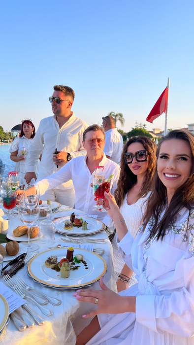 Armin Nicoară și Claudia Puican s-au căsătorit. Cum au arătat în ziua cea mai cei doi îndrăgostiți