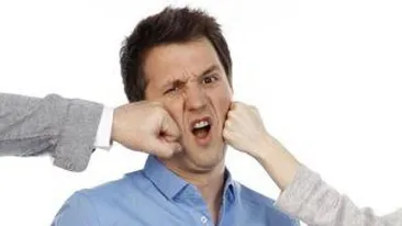 O clipă de neatentie il costă 200 de euro! Vezi ce boacănă au făcut copiii lui Andi Moisescu si cum îl poti ajuta