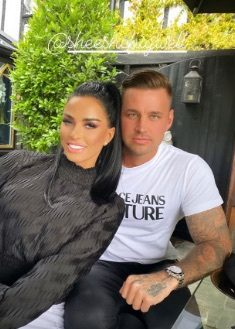 Katie Price a divorțat de al treilea soț și urmează să se căsătorească din nou: ”Acum pot să-mi continui viața”