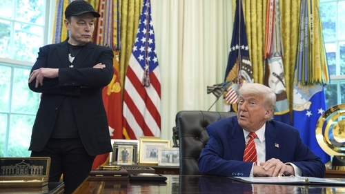 Scandalul dintre Donald Trump și Elon Musk are consecințe uriașe. Magnatul sud-african a pierdut zeci de miliarde de dolari în doar câteva ore