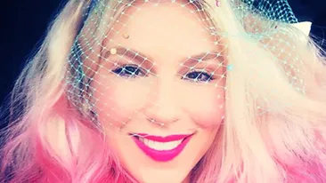 Lady Gaga ar fi invidioasa pe tinuta ei! Toti ochii au fost atintiti asupra Corinei, cand a pasit pe covorul rosu