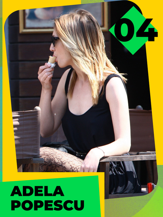 TOP 30 sexy vedete care au făcut show cu frișcă și cu înghețată! Antonia, Delia și Babs nu s-au putut abține! Avem 100 de fotografii de colecție!