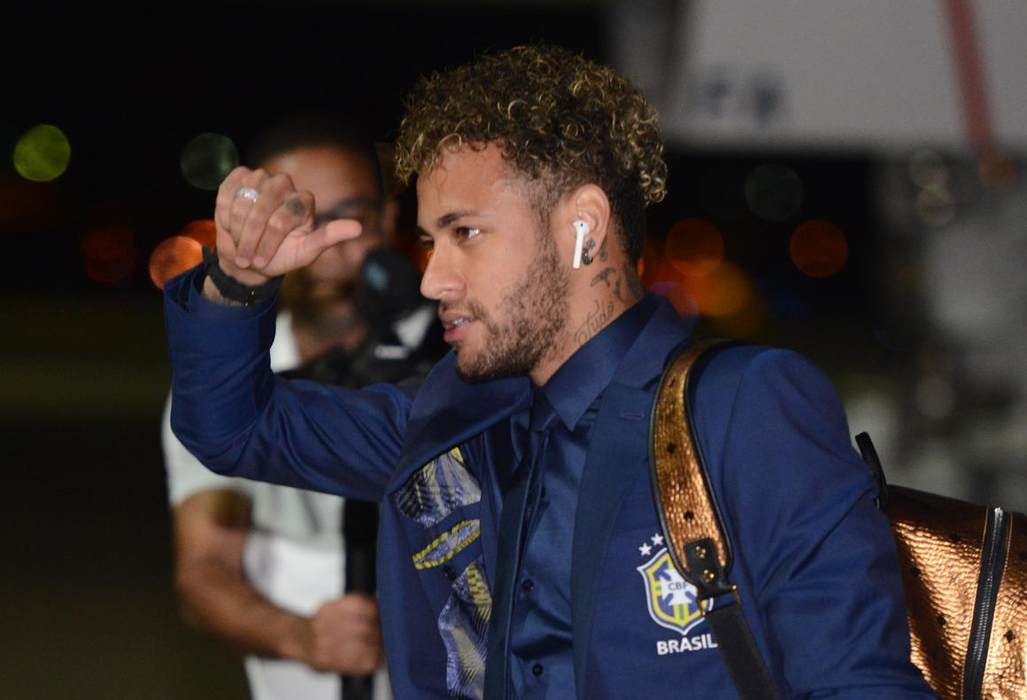 Soccer Football - FIFA World Cup - Brazil Arrival - Sochi International Airport, Sochi, Russia - June 11, 2018. Neymar walks upon the arrival. REUTERS/Yevgeny Reutov