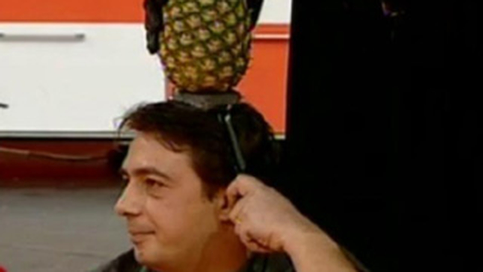 "Este bine, rana a necesitat 4 cusaturi"