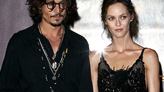 Vanessa Paradis, despre presupusa despartire de Johnny Depp: "Iarna ma despart, vara ma marit"
