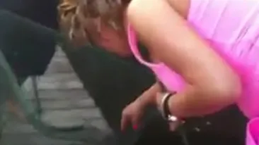 VIDEO Anamaria Prodan lucreaza la Protectia Animalelor! VEZI ce mila i s-a facut de un peste