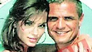 Catrinel Menghia isi compatimeste sotul