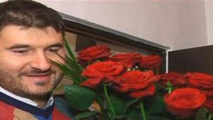 Soţul Denisei de la Bambi e un romantic incurabil. Uite ce declaraţie frumoasă i-a făcut alesei lui, în direct