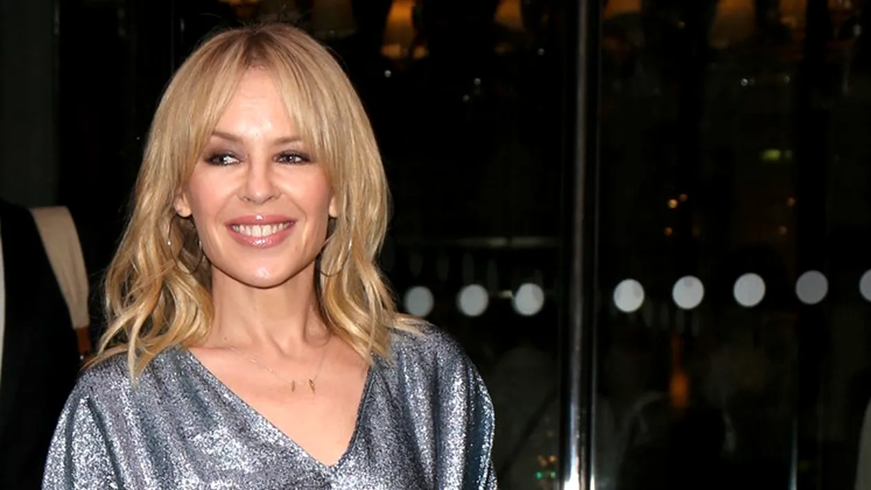 Kylie Minogue, apariţie strălucitoare! Cum arată cântăreaţa la 49 de ani, după ce a învins cancerul