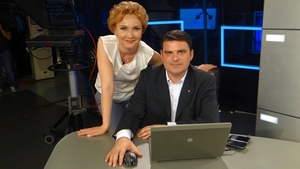 Detalii surprinzătoare despre căsnicia cu Bogdan Grecu a nervoasei prezentatoare TV. Ar fi fost înşelată, dar era o soţie supusă: "Ea şi copiii îi sunt subordonaţi, părerea lui fiind prioritară"