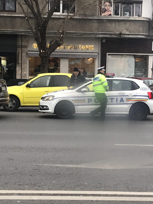 Gigi Becali a fost oprit de un echipaj de la Rutieră, chiar de Bobotează