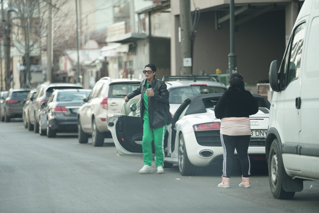 ”Regina” lui Florin Salam, 
la piață în Dorobanți 
cu 100.000 € la ”purtător”