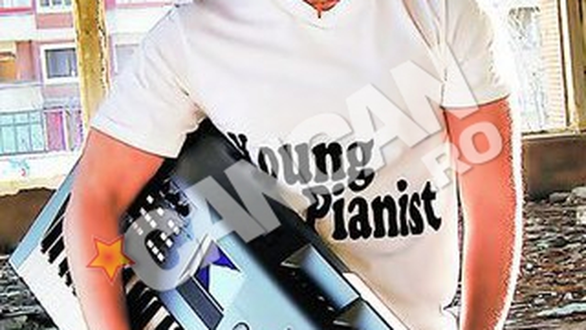 Cosmin din Hunedoara si-a indatorat familia ca sa participe la "Romanii au talent"! Succes platit in rate