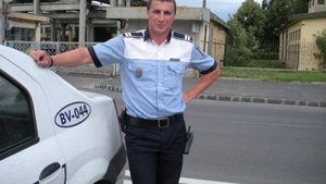 Polițistul Marian Godină judecă aspru acțiunile superiorilor săi: „Despre ce siguranță vorbiți, când vă întâlniți cu interlopii?”