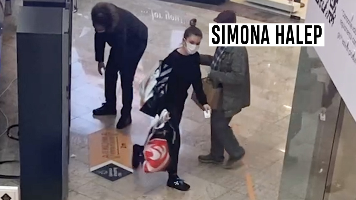 Simona Halep nu a lăsat nicio clipă sacoșa de rafie