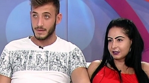 A uitat-o pe CASSANDRA! ROBERT de la ”Mireasă pentru fiul meu” are o nouă iubită. Imagini incendiare cu cei doi îndrăgostiţi