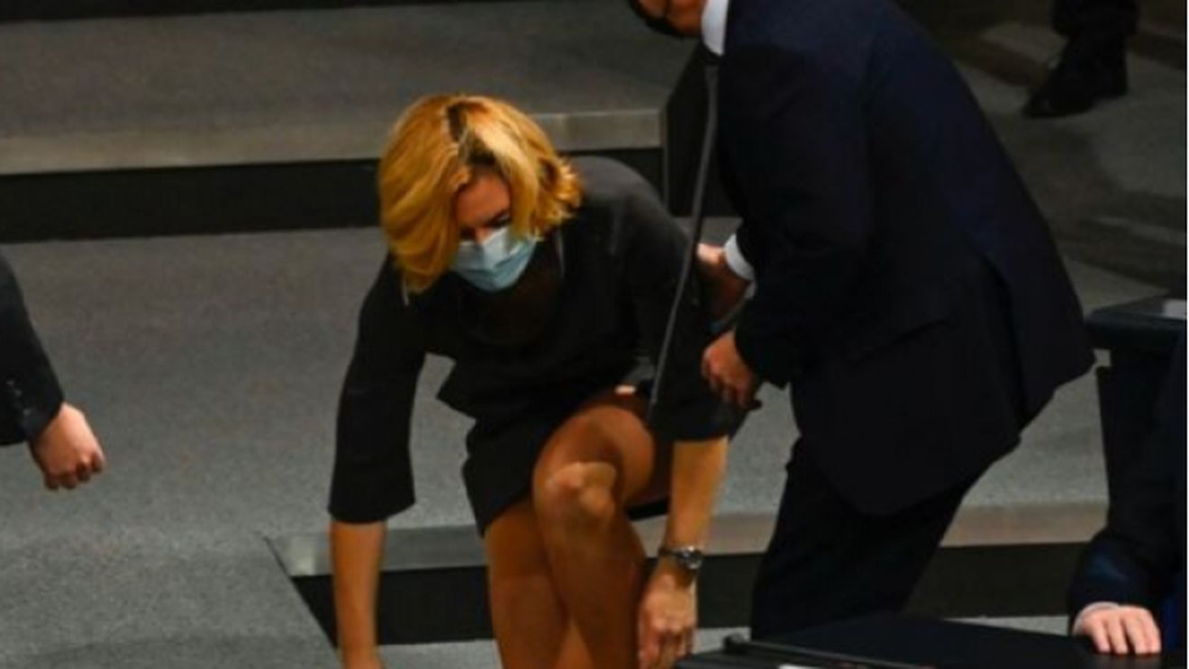 Incident în Parlamentul German. Ministrul agriculturii a căzut înainte de discursul cancelarului federal Angela Merkel