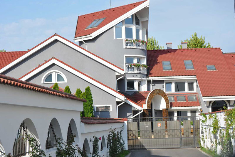 Proprietatea din Pipera a lui Florin Burhală este impunătoare