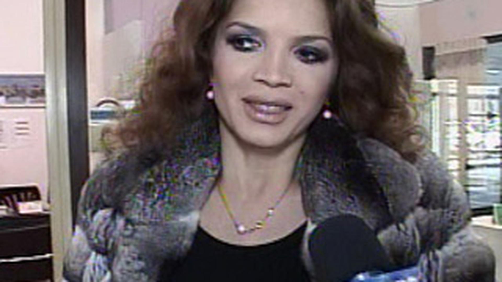 Cristina Spatar va naste in sapte saptamani! "Nu m-am gandit inca ce nume ii pun, dar am ales deja mobila pentru camera fetitei!"