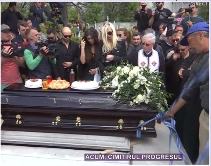 Familia creatorului de modă este devastată de durere