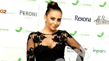 Giulia, extrem de sexy dupa nastere! Vedeta a innebunit barbatii la un eveniment monden