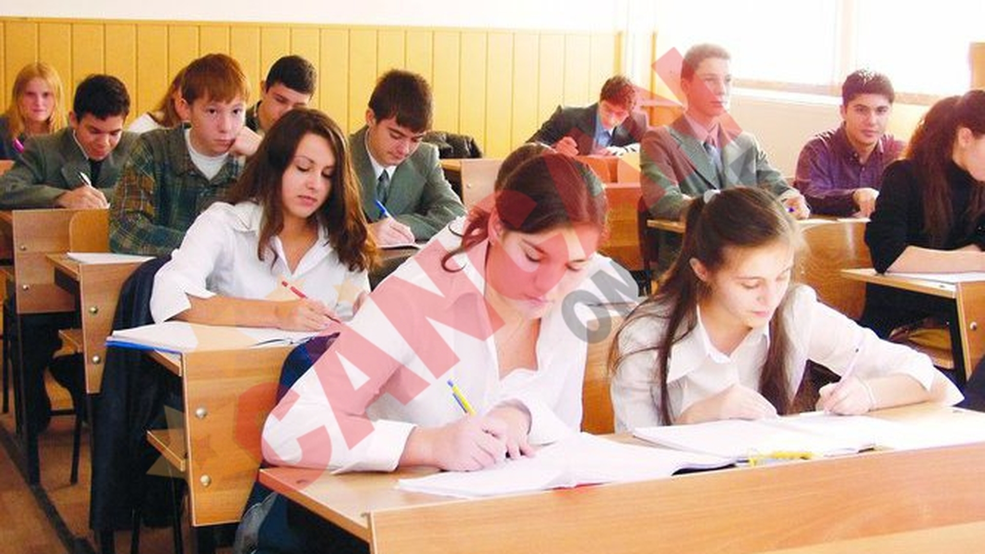 "Ne-au zapacit de tot"