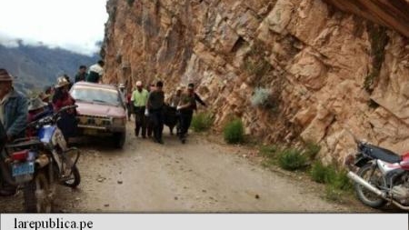 Un microbuz a căzut într-o prăpastie din Peru - 15 morţi!