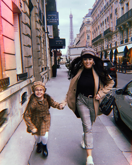 Connect-R și Misha, din nou împreună. Cum au fost surprinşi la petrecerea aniversară a fiicei lor