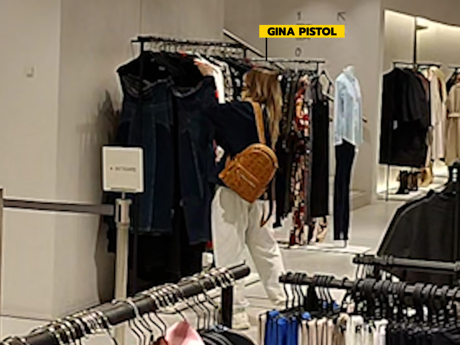 Gina Pistol, în mall Băneasa (SURSA FOTO: CANCAN.RO)