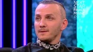 Mihai Trăistariu apelează la şedinţe de...înfrumuseţare! Ce vrea să obţină cântăreţul
