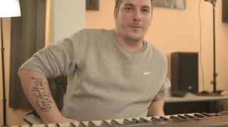 VIDEO Chris Mayer si J. Yolo au lansat varianta acustica a piesei "Back To Life"!